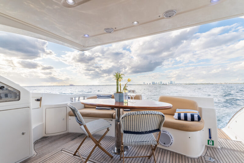 Azimut 55” Flybridge  Odisea available in Miami for 13 Guest - Image 15