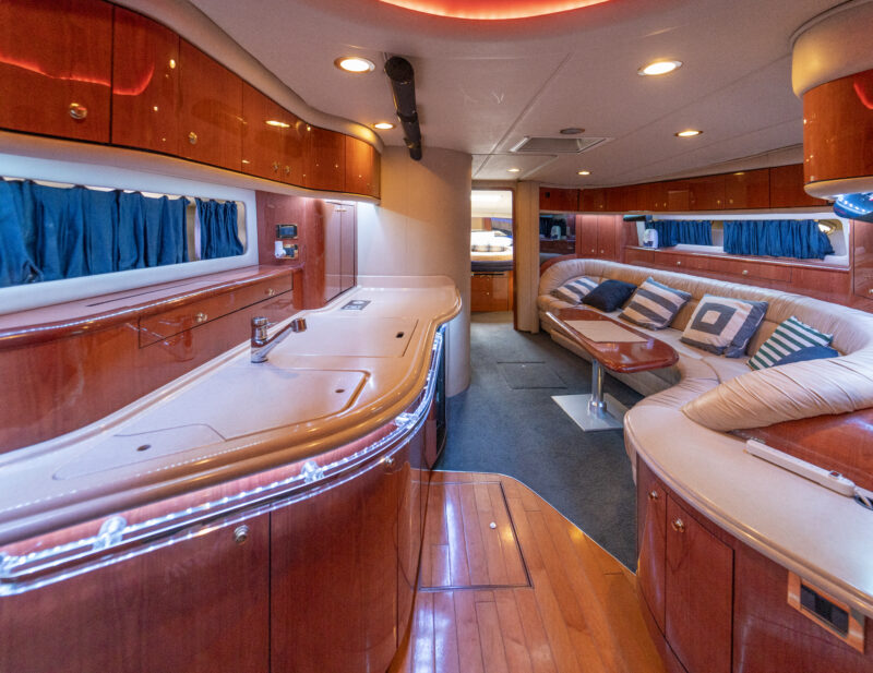 60 Ft Sea Ray available en Miami for Rent for up to 13 Guest. - Image 11
