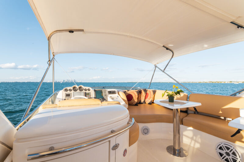 Azimut 55” Flybridge  Odisea available in Miami for 13 Guest - Image 13