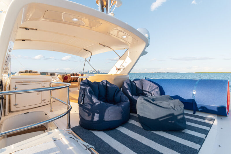 Azimut 55” Flybridge  Odisea available in Miami for 13 Guest - Image 12