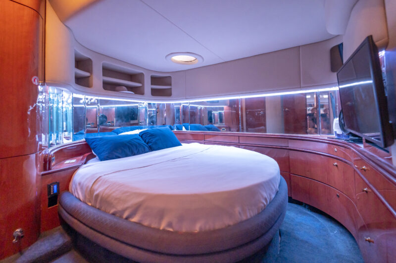 60 Ft Sea Ray available en Miami for Rent for up to 13 Guest. - Image 16