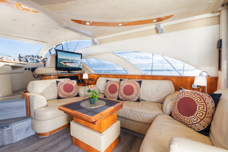 Azimut 55” Flybridge  Odisea available in Miami for 13 Guest - Image 9