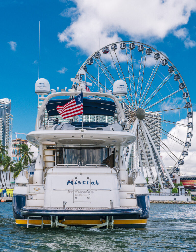 88 Ft Sunseeker Yacht available in Miami for Rent for up to 13 Guest. - Image 5