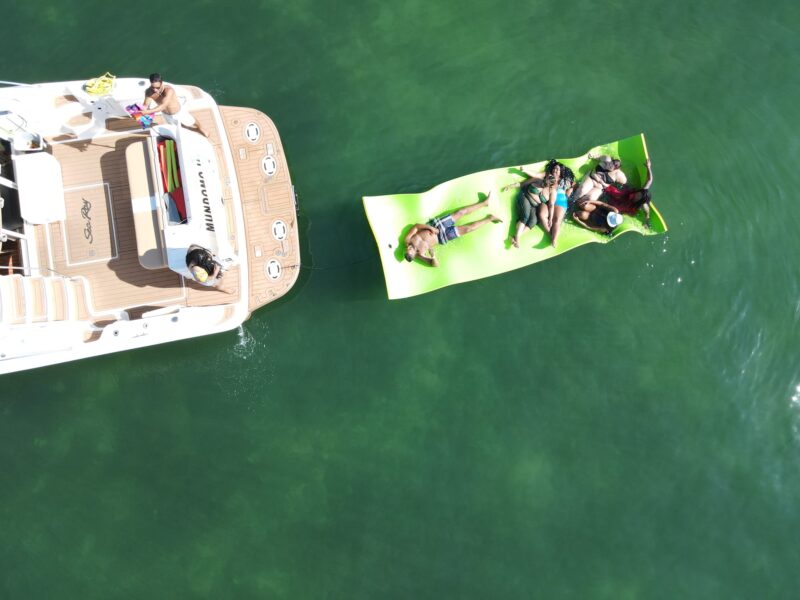 50Ft Flybridge Mundomo II available in Miami for Rent for up to 13 Guest, PLUS ONE JET SKI FOR AN HR. - Image 6