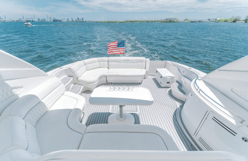 60 Ft Sea Ray available en Miami for Rent for up to 13 Guest. - Image 7
