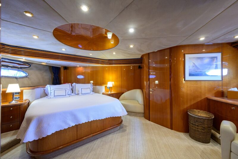 88 Ft Sunseeker Yacht available in Miami for Rent for up to 13 Guest. - Image 24
