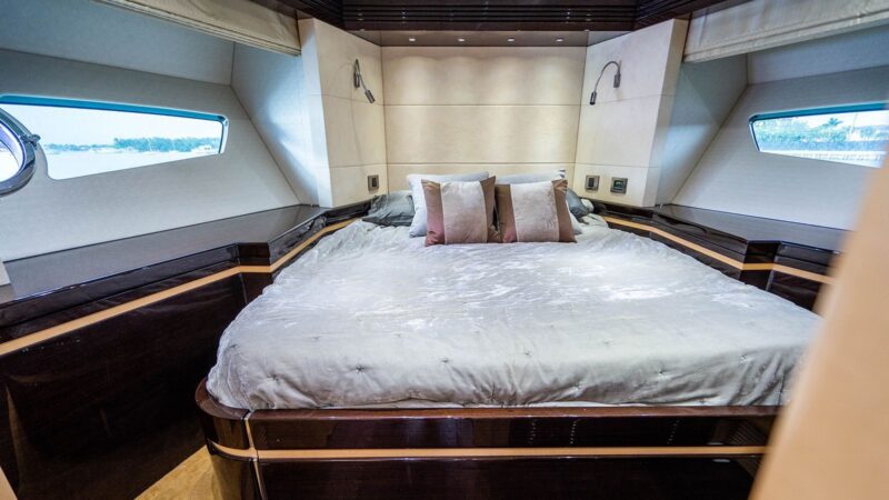 75 Ft New Luxurious Sunseeker Fly Bridge available in Miami for Rent for up to 13 Guest. - Image 12