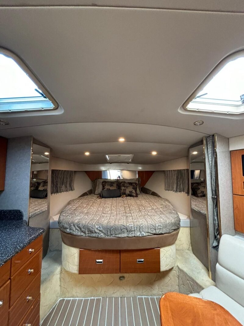 37Ft Formula Yacht available for Rent in Miami for up to 12 Guest. - Image 8