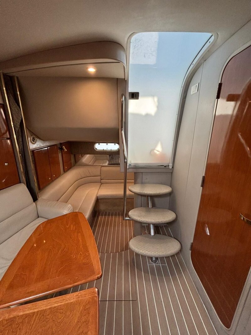 37Ft Formula Yacht available for Rent in Miami for up to 12 Guest. - Image 9