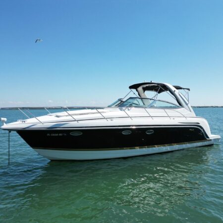 37Ft Formula Yacht available for Rent in Miami for up to 12 Guest.