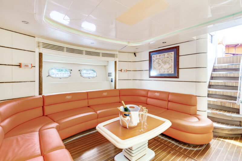 Panther 85ft available for rent in Miami for up to 13 Guest. - Image 13