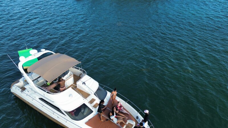 50Ft Flybridge Mundomo II available in Miami for Rent for up to 13 Guest, PLUS ONE JET SKI FOR AN HR. - Image 11
