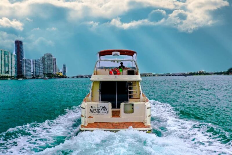 50 Ft Fly Bridge available for Rent in Miami for up to 13 Guest. - Image 5