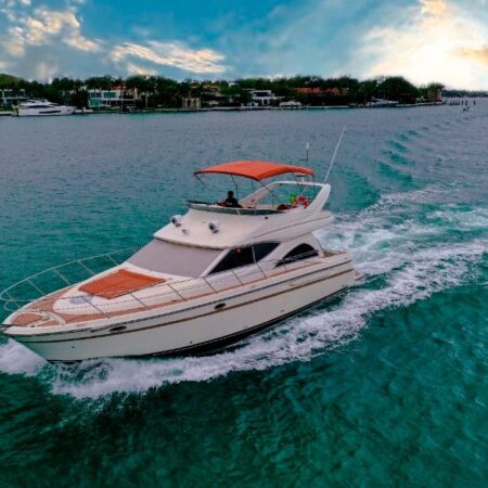 50 Ft Fly Bridge available for Rent in Miami for up to 13 Guest.