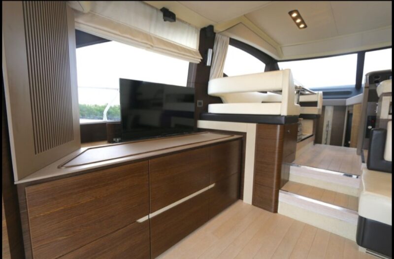New 2019 Azimut 55ft Available for Rent in Miami. - Image 4