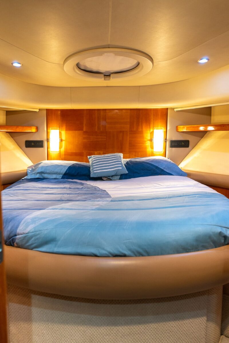 55Ft Azimut Evolution Available for Rent in Miami. - Image 8