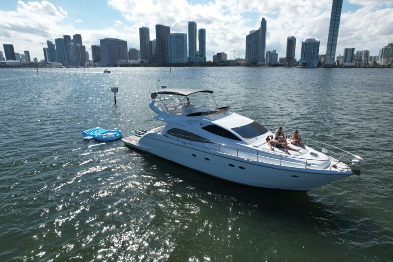 65Ft Aicon Warrior Available For Rent in Miami for up to 13 Guest. - Image 6