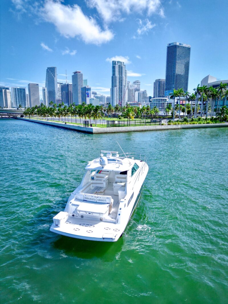 50 Ft Sea Ray Boat Rental Miami - Image 2