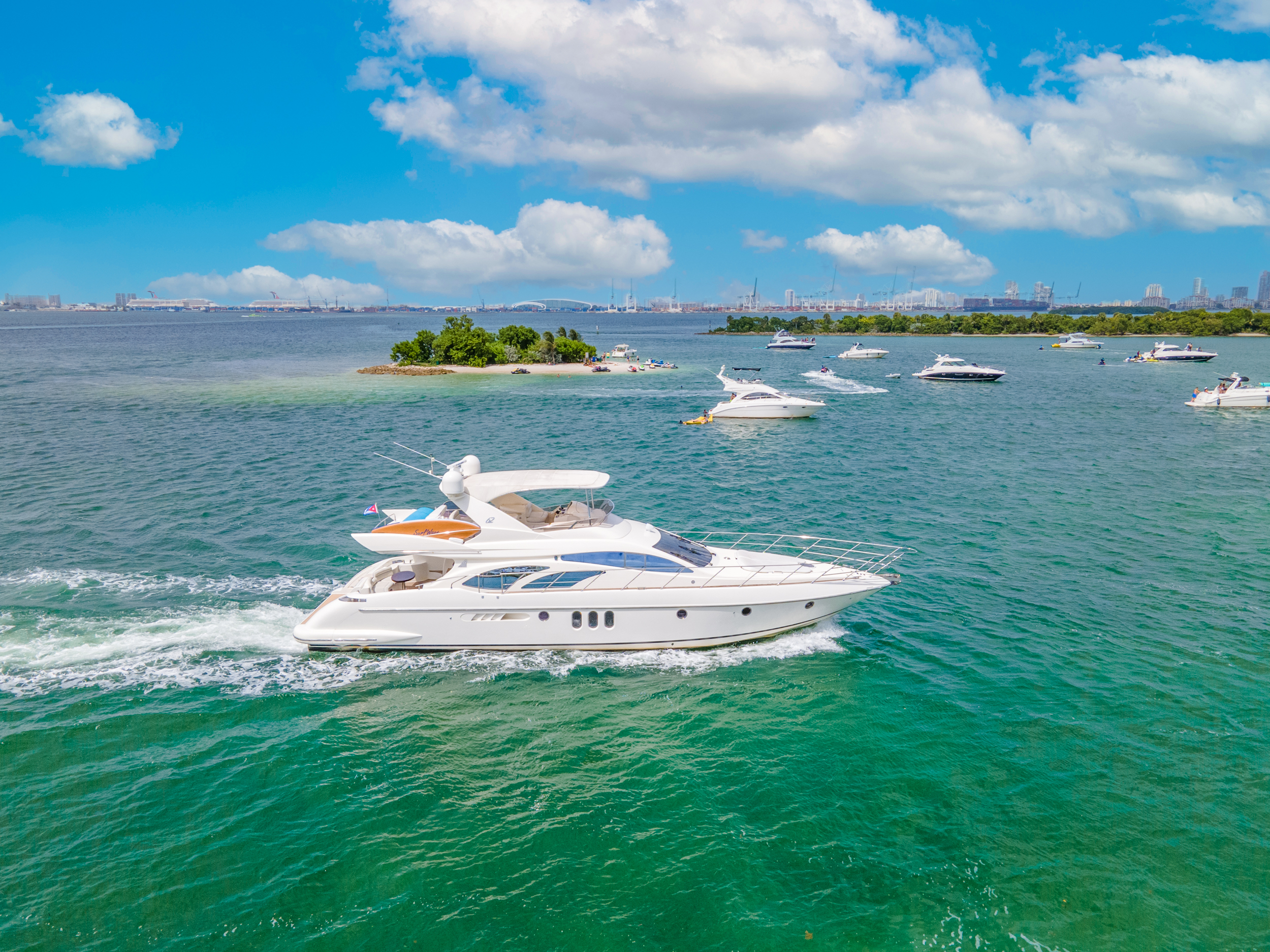 65Ft Azimut available in Miami with One Jet Ski Included for up to 13 Guest - Image 3